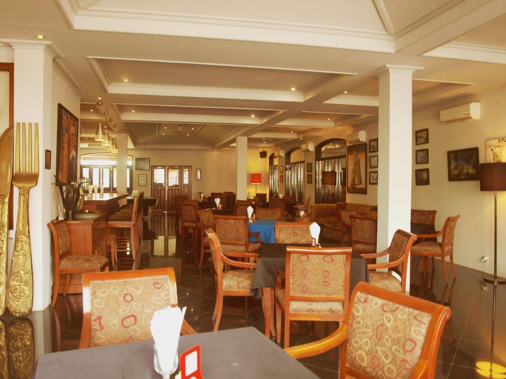 The Gecho Inn Town Джепара Екстериор снимка