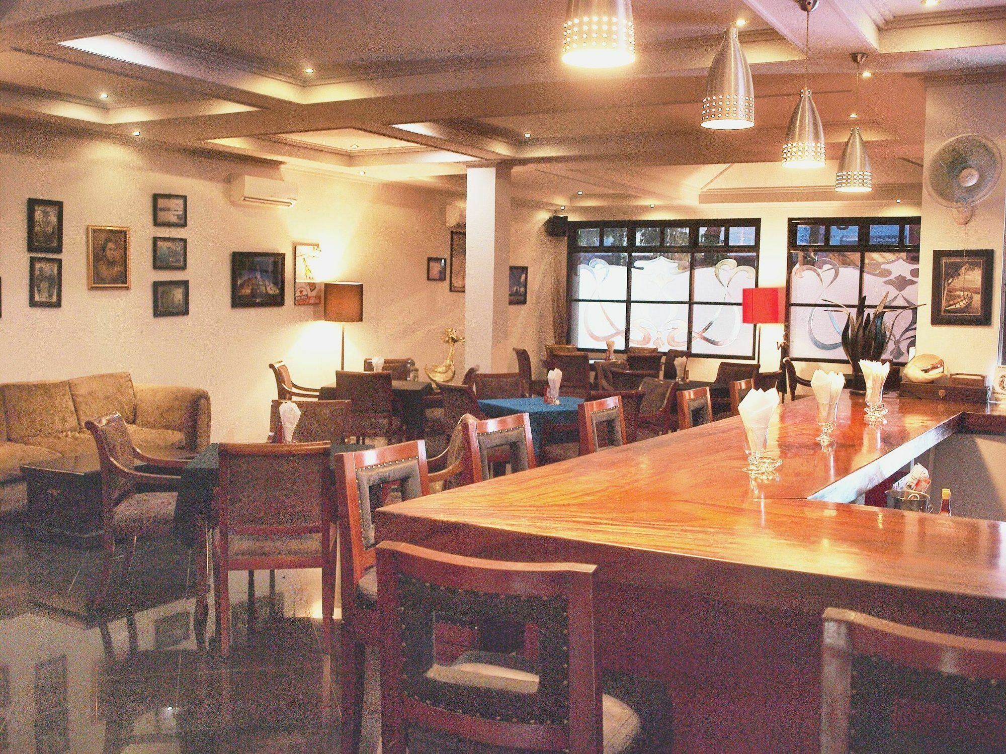 The Gecho Inn Town Джепара Екстериор снимка